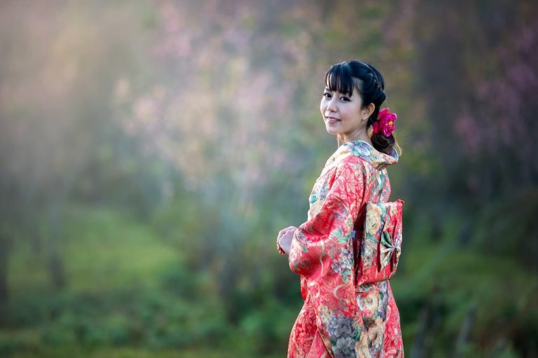 タンスの着物売りませんか？着物を売るなら『買取大吉』