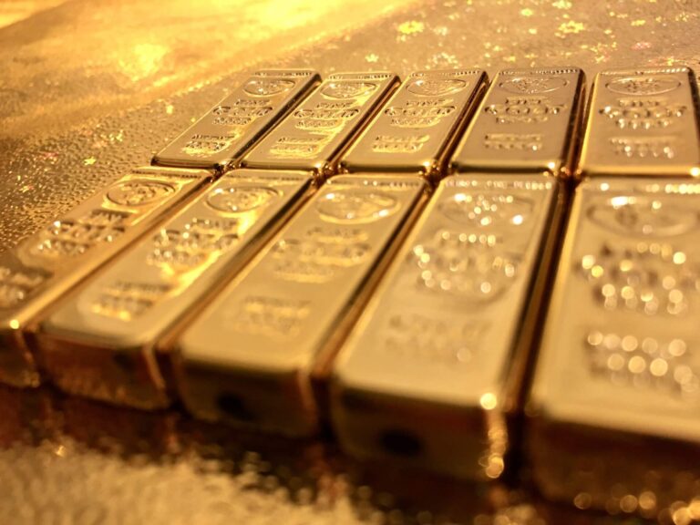 地金とは？金投資に地金を選ぶメリット・デメリットや地金の購入方法を解説