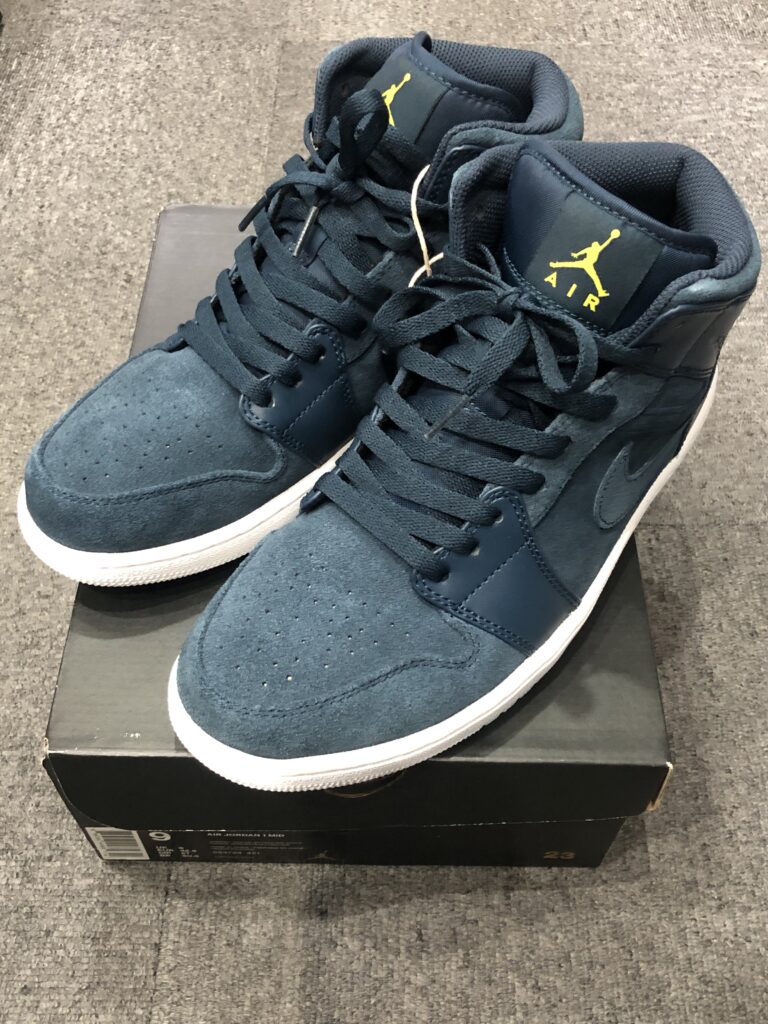 NIKE スニーカー