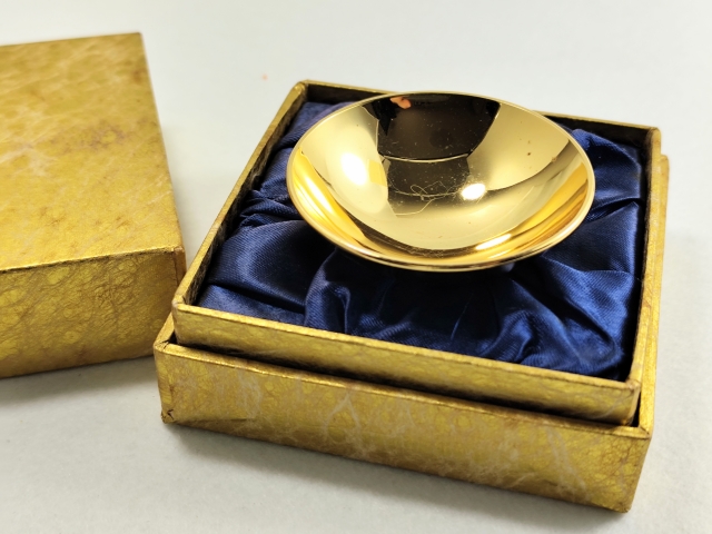 金杯 メッキ 値段