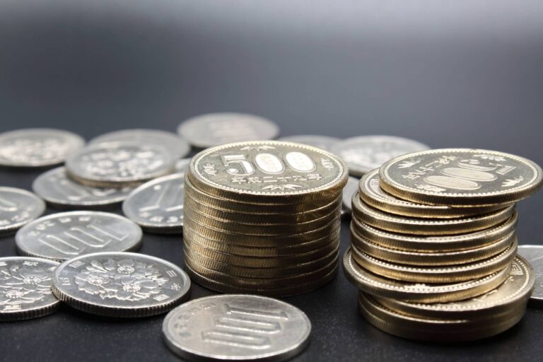 お金をきれいにする方法を素材別に解説！洗うときのNG行動・保管するときのポイントも紹介