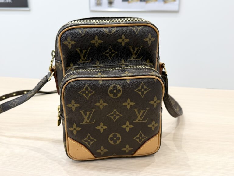 LOUIS VUITTON バッグ