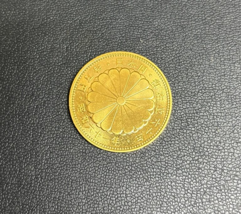 天皇陛下御在位60年記念 10万円金貨