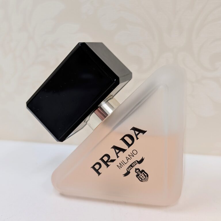 PRADA 香水