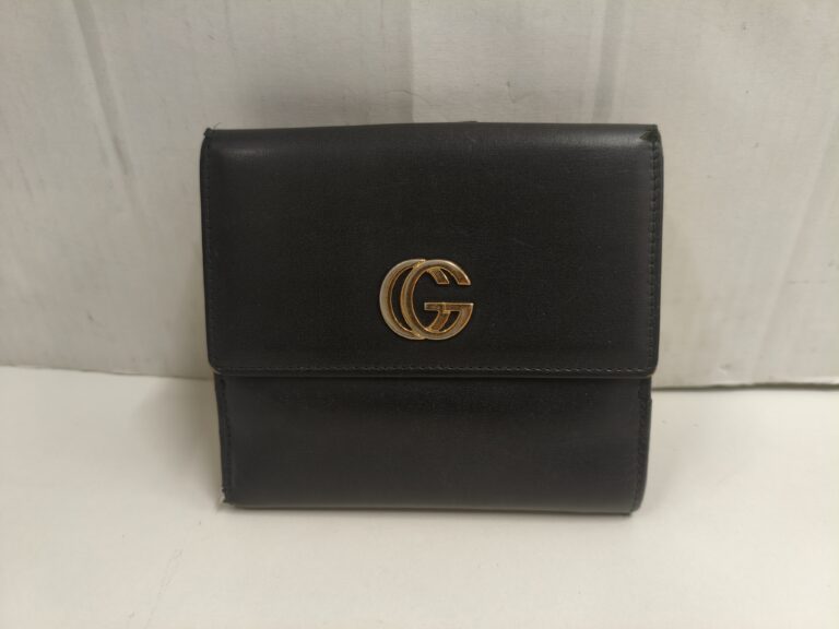 GUCCI　ダブルG金具　二つ折り財布
