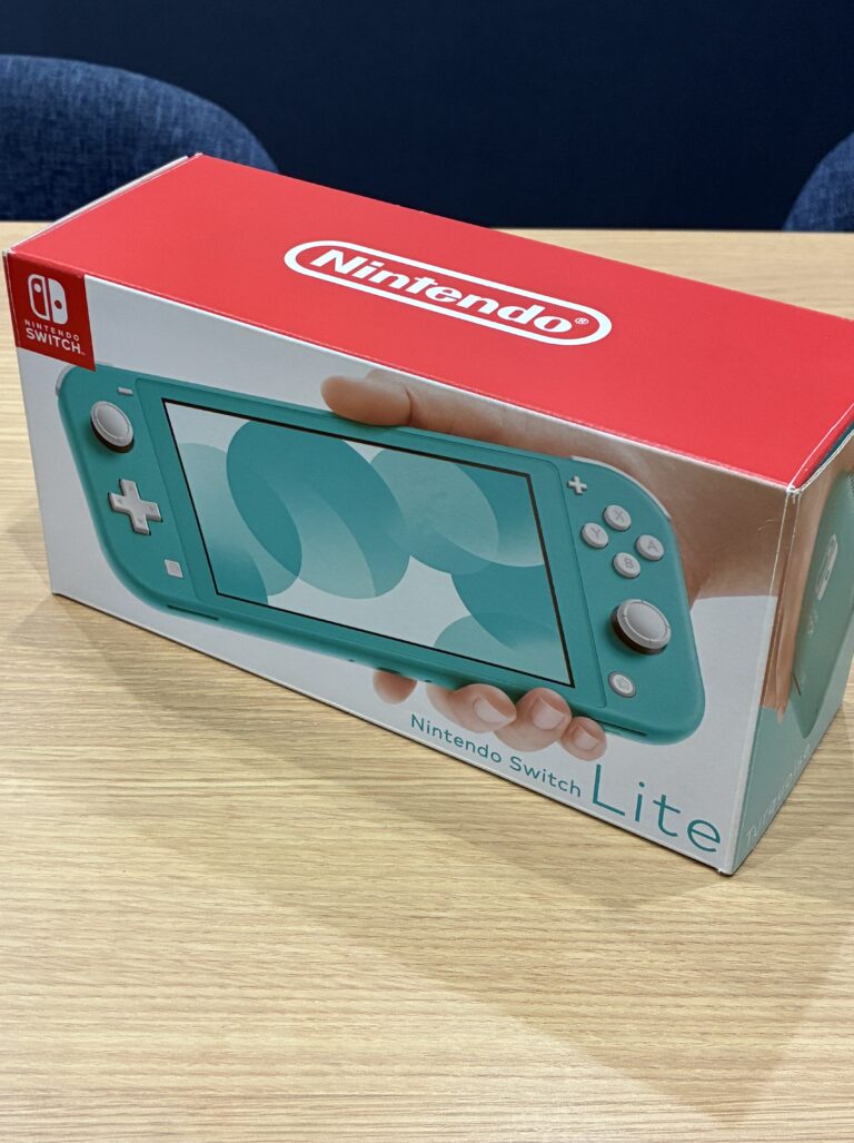 任天堂　スイッチライト