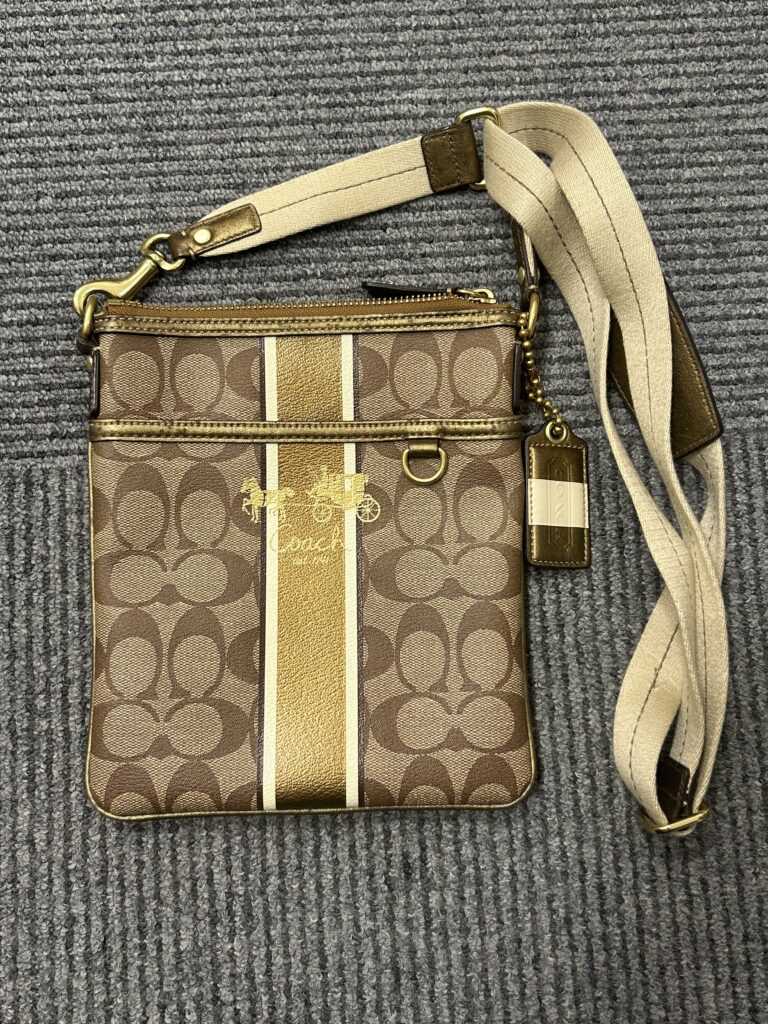 コーチ　サコッシュ（ショルダー）バック